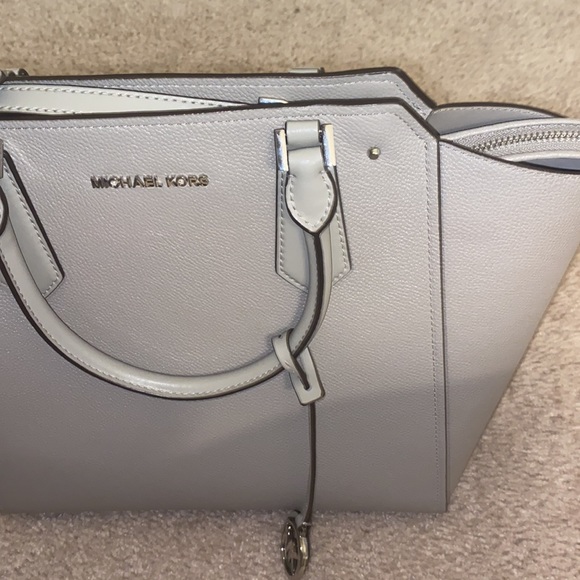 Michael Kors Beige Tote bag with Crossbody - Picture 7 of 7